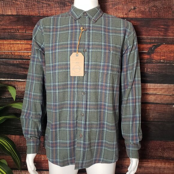 NWT Weatherproof Vintage Medium Flannel Button Up Shirt Tea Leaf Green Plaid - Picture 1 of 10